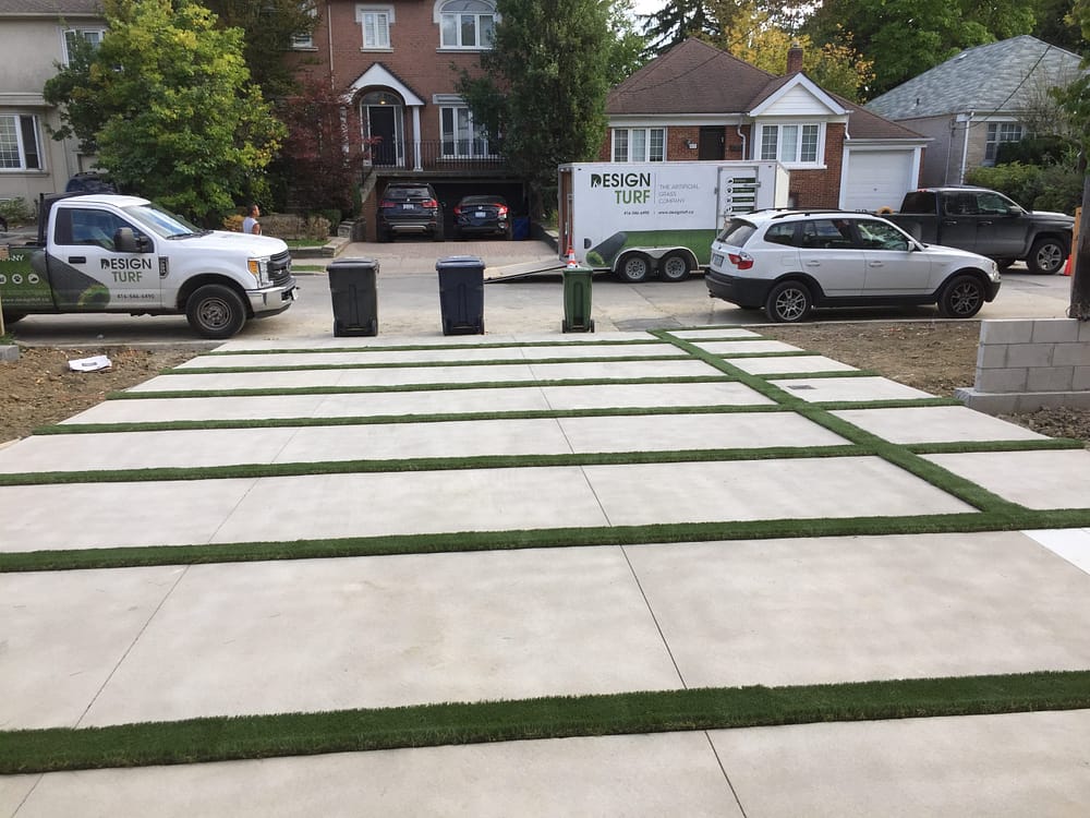 six inch wide strips of artificial grass pops colour
