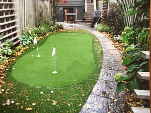 Yonge street mid Toronto small artificial golf green